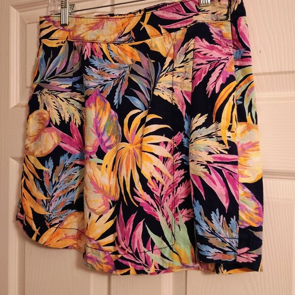 St Johns Bay Skort, Multi-Color Floral, Sz 10 Stretch, Hi Rise, New - Picture 1 of 8